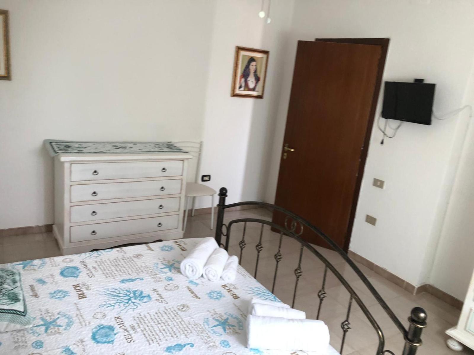 Green Apartment La Maddalena  エクステリア 写真